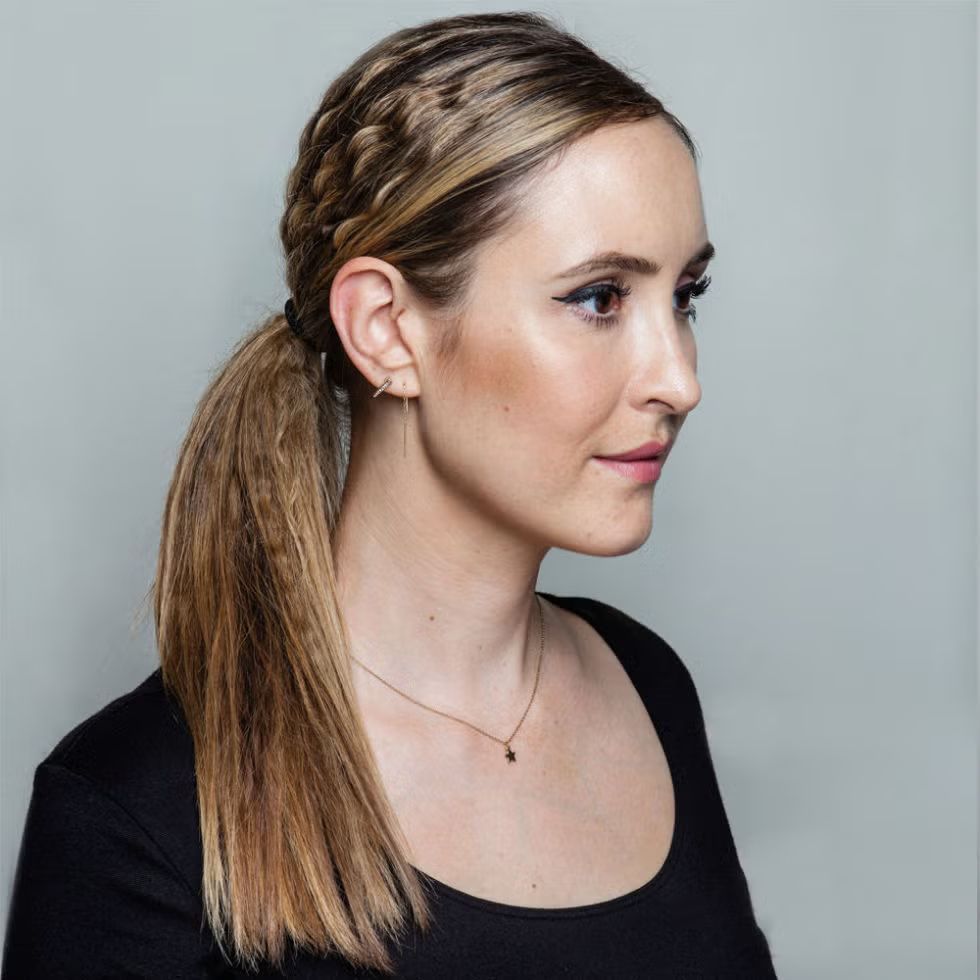 Blonde Highlighted Ponytail With Crimped Texture — Crimped Hairstyles 2027