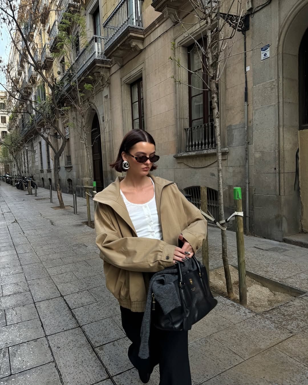Casual Urban Outfit Idea Casual Urban Outfit Idea — Light Jacket Outfits 2027