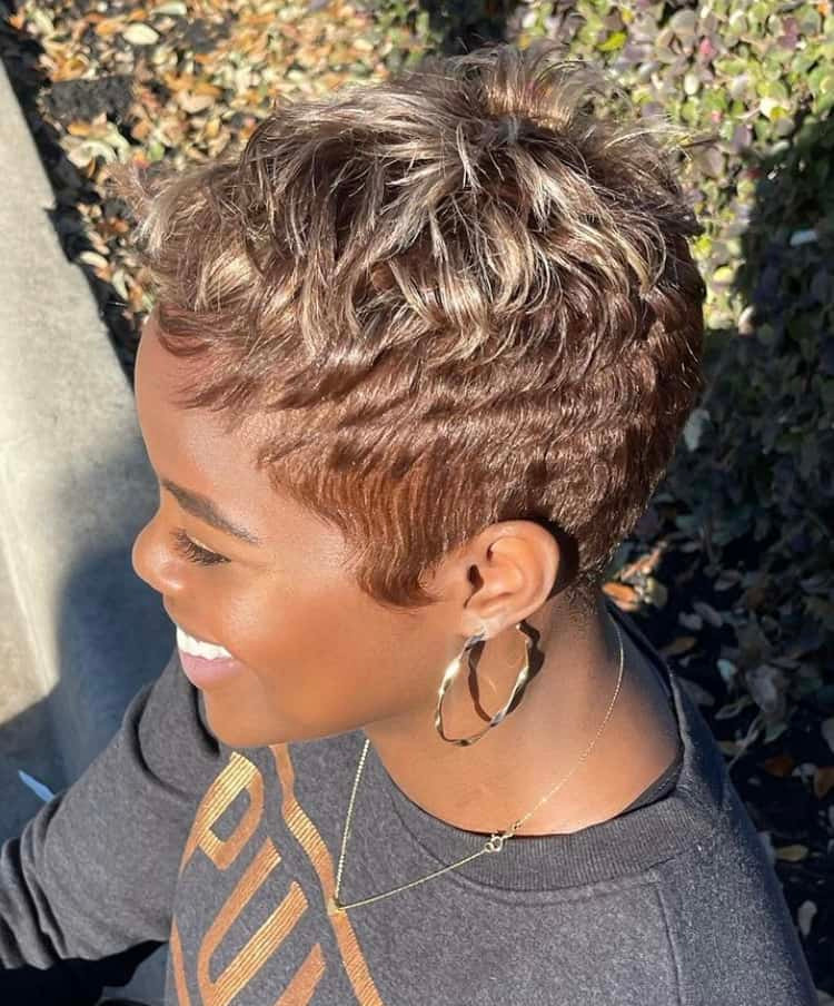 Textured Layered Pixie with Highlights — Pixie Cut 2027 for Black Women