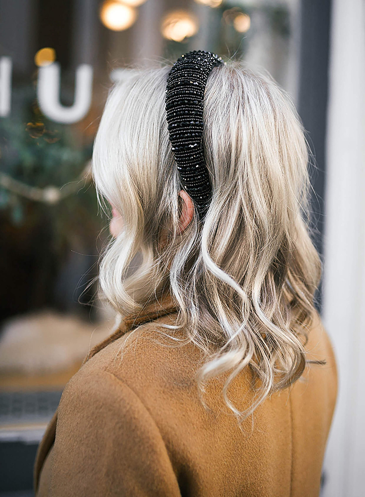 Loose Waves With Beaded Headband Loose Waves With Beaded Headband — Christmas Photo Hairstyles 2026