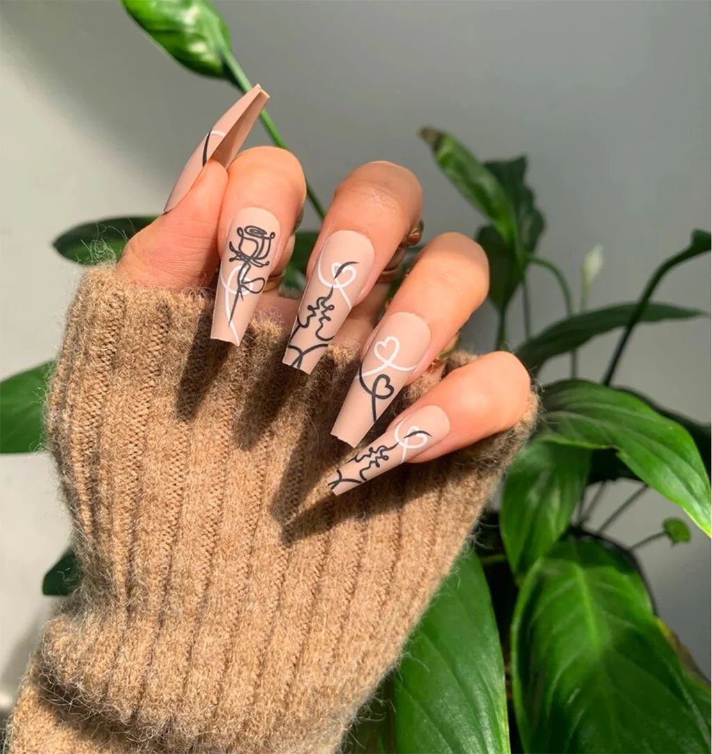 Matte Nude Coffin with Mixed Line Art Matte Nude Coffin with Mixed Line Art — Line Art Nails 2027