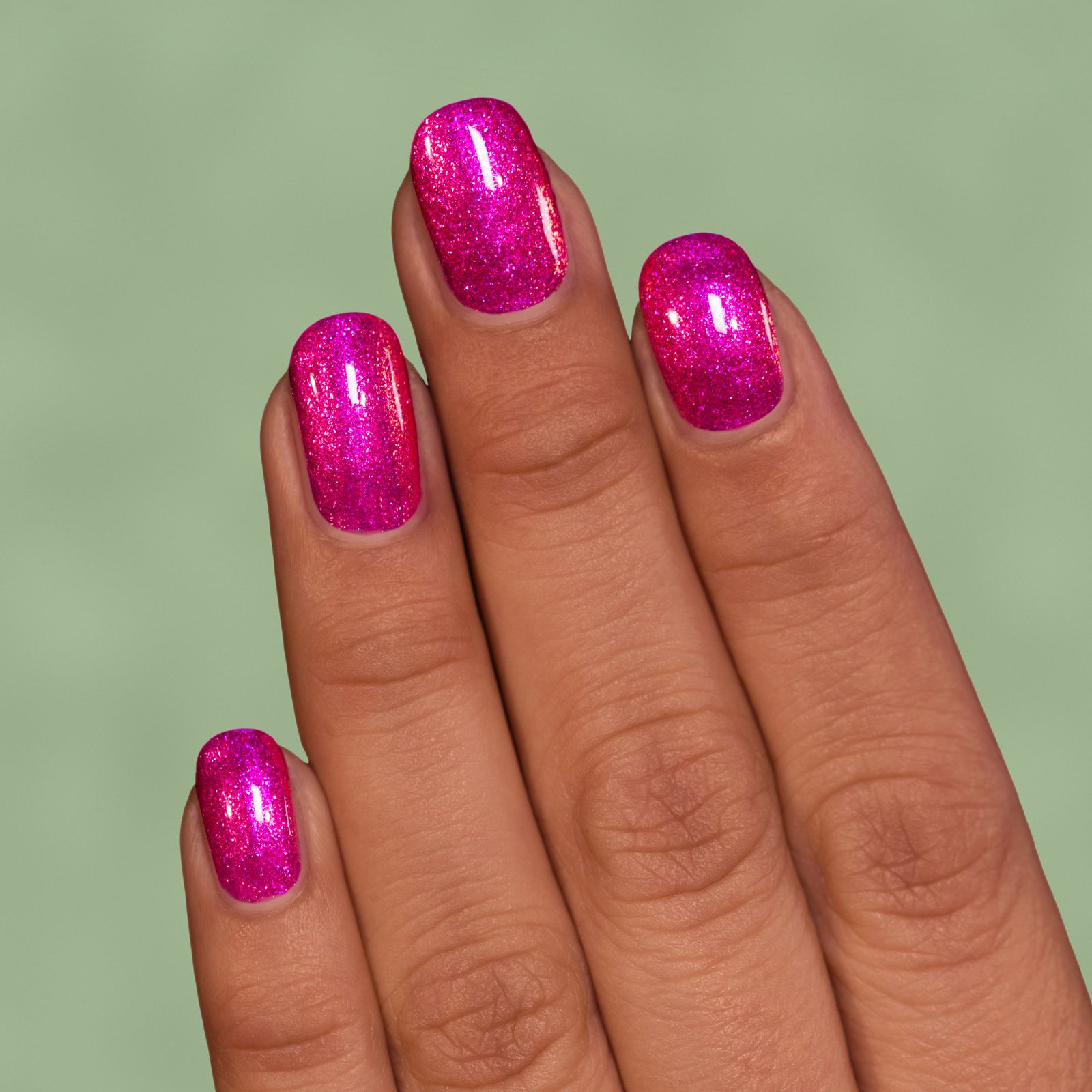 Radiant Magenta Shimmer Oval Nails Radiant Magenta Shimmer Oval Nails — Magenta Nails 2027