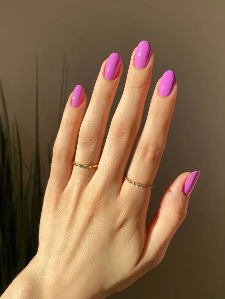 Glossy Visual Idea Glossy Visual Idea — Magenta Nails 2027
