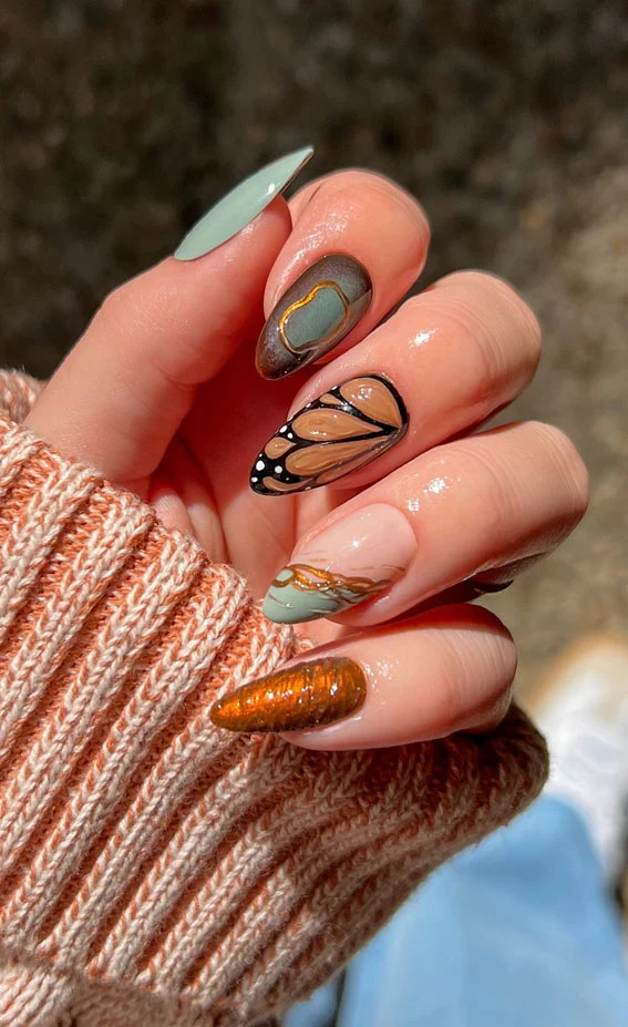 Monarch Butterfly with Copper Cat-Eye — Butterfly Airbrush Nails 2027