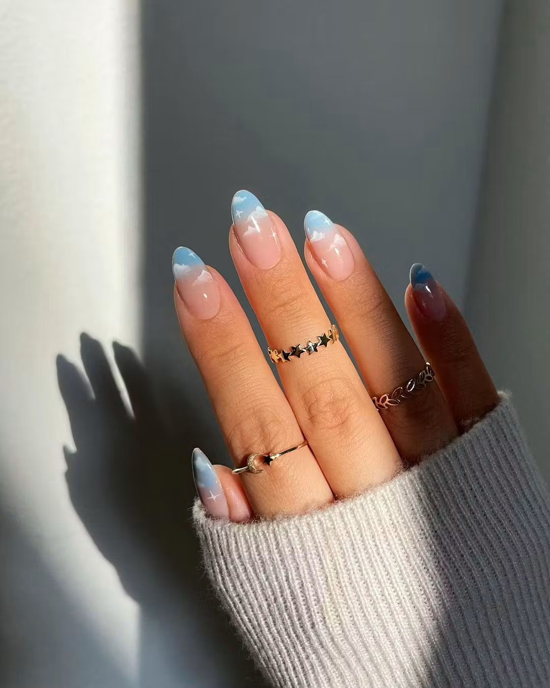 Cloud Art On Tips On All Nails Visual Idea Cloud Art On Tips On All Nails Visual Idea — Cloud Almond Nails 2027