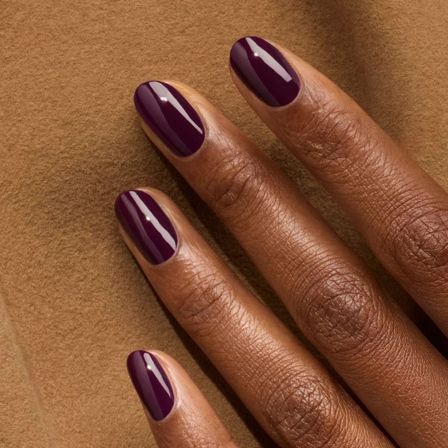 Deep Aubergine Plum Glossy Short Ovals Deep Aubergine Plum Glossy Short Ovals — Plum Nails 2027