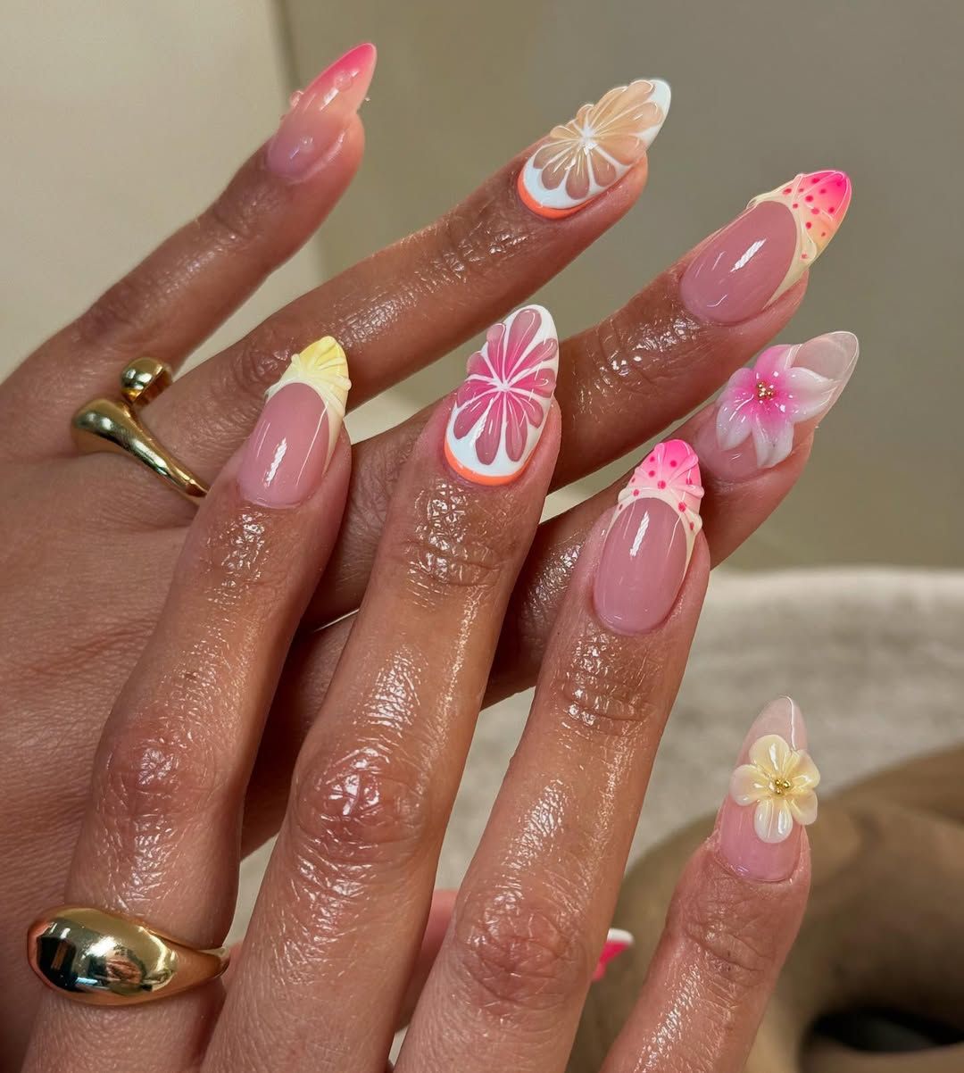 Visual Idea — Or Small 3D Flowers Visual Idea — Or Small 3D Flowers — Miami Nails 2027