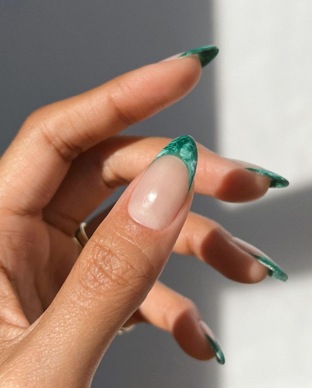Marbled Emerald Swirl Almonds Marbled Emerald Swirl Almonds — Emerald Prom Nails 2027