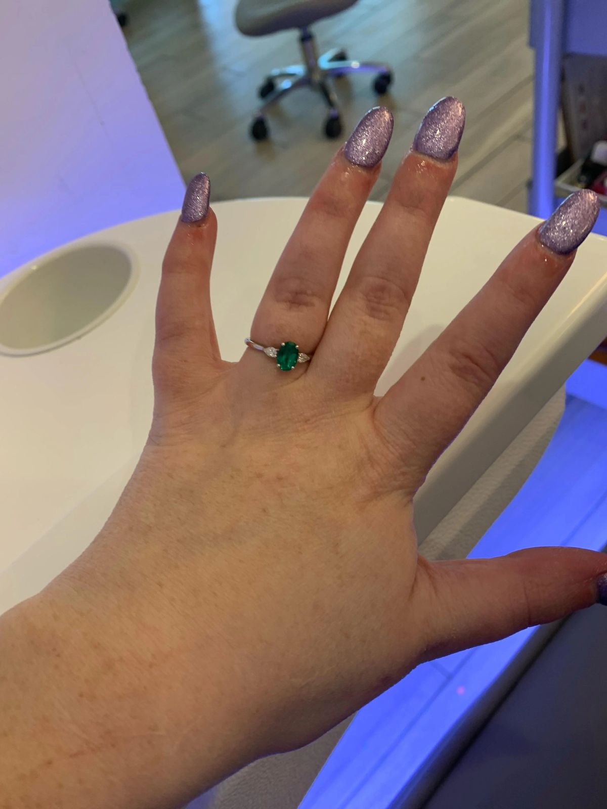 Visual Idea — Suggesting A Festive Emerald Prom Nails 2027