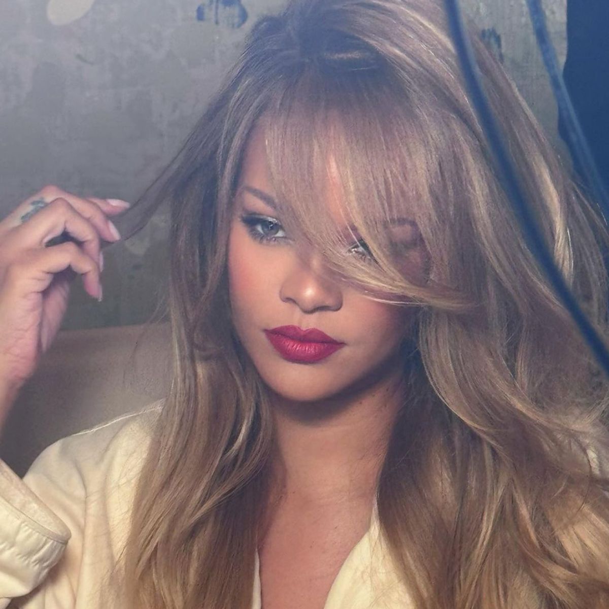 Beige Blonde With Lived-In Feel Beige Blonde With Lived-In Feel — Blonde Hair 2027 for Brown Skin