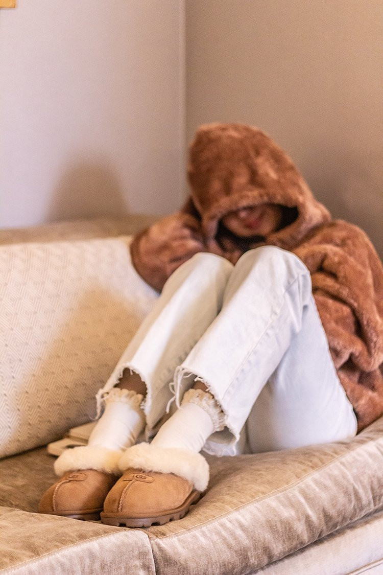 Ruffled Socks Peeking from Jeans with Cozy Loungewear Ruffled Socks Peeking from Jeans with Cozy Loungewear — Coquette Socks Outfits 2027