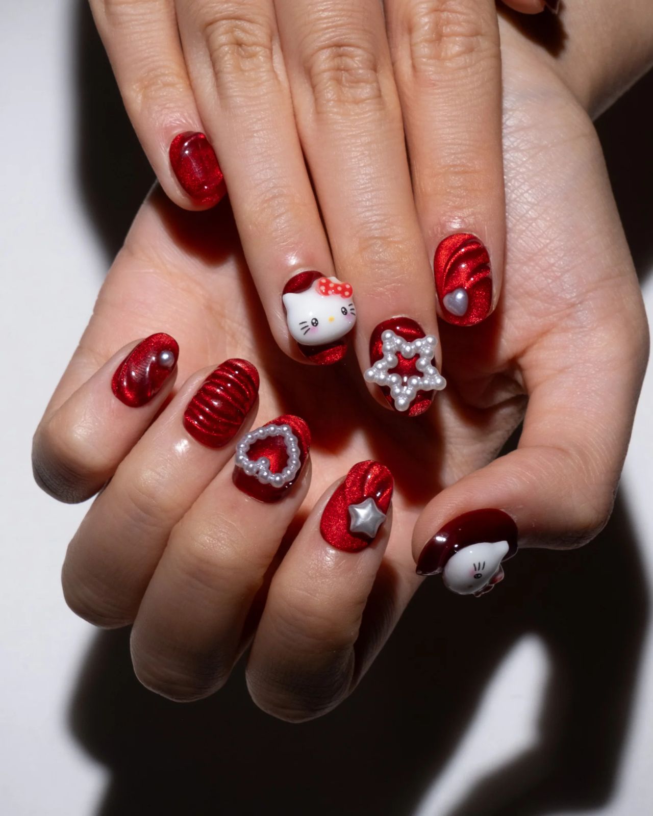 Shimmer Glossy Pearl Visual Idea Shimmer Glossy Pearl Visual Idea — French Hello Kitty Nails 2027