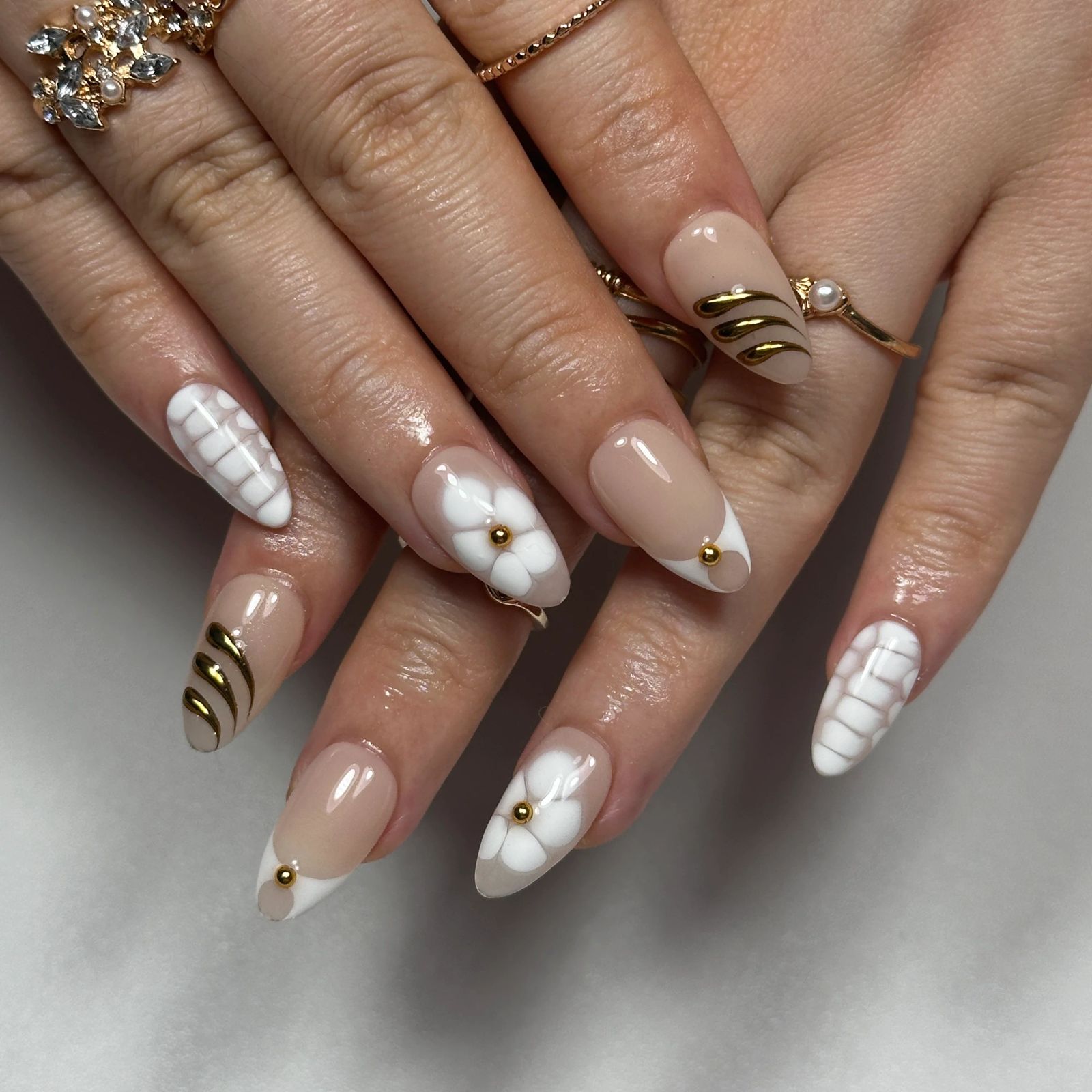 Light Green Floral White Centers Light Green Floral White Centers — Painted Petal Nails 2027