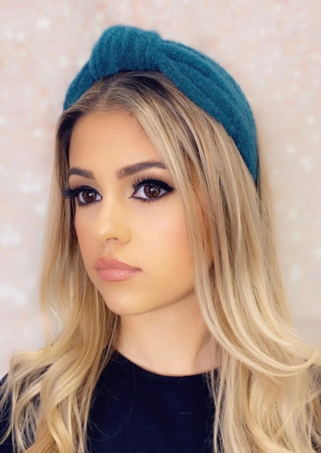 Visual Idea — A Woman With Fine Winter Headband Hairstyles 2027