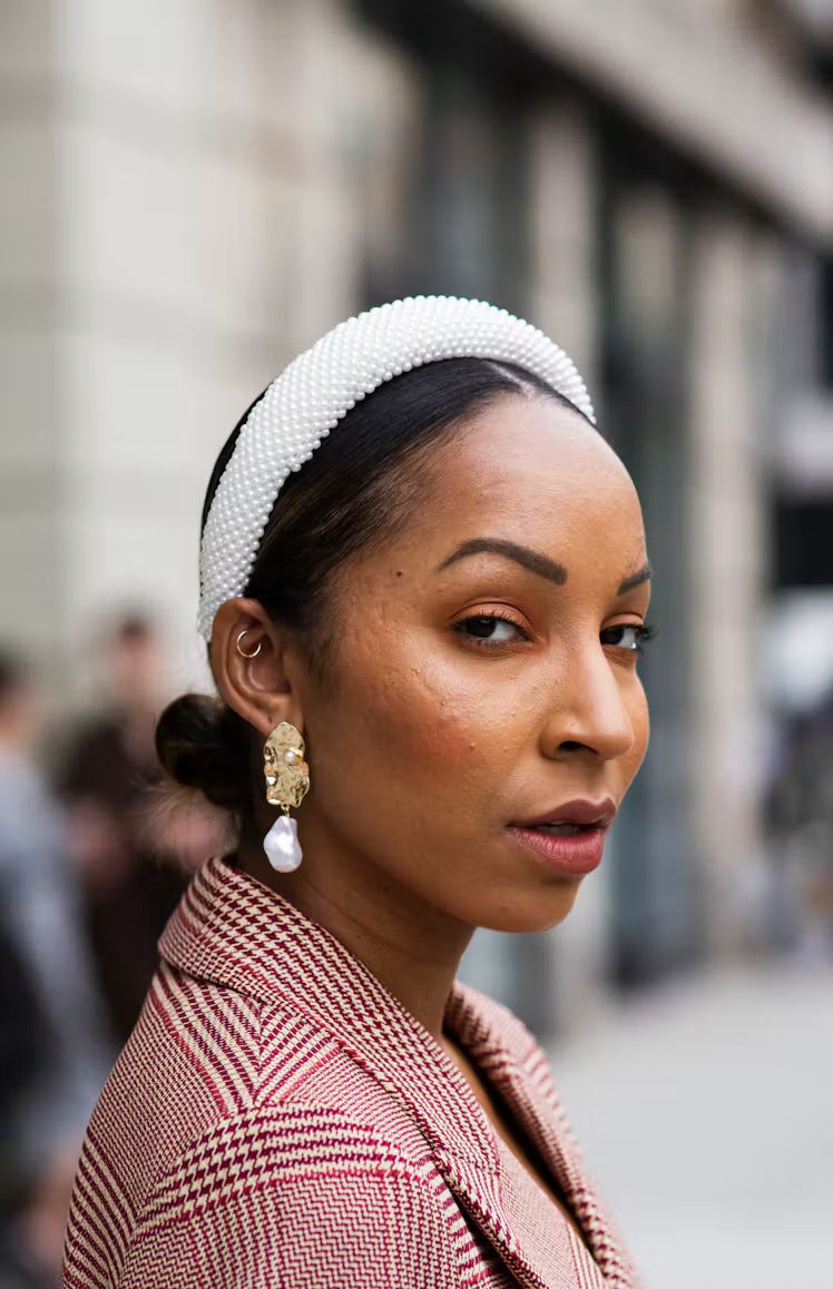 Low Bun With Pearl Headband Low Bun With Pearl Headband — Winter Headband Hairstyles 2027