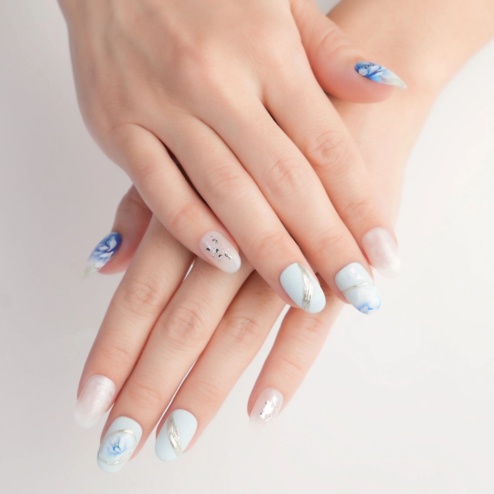 Medium Oval Blue Floral Watercolor — Blue Watercolor Nails 2027