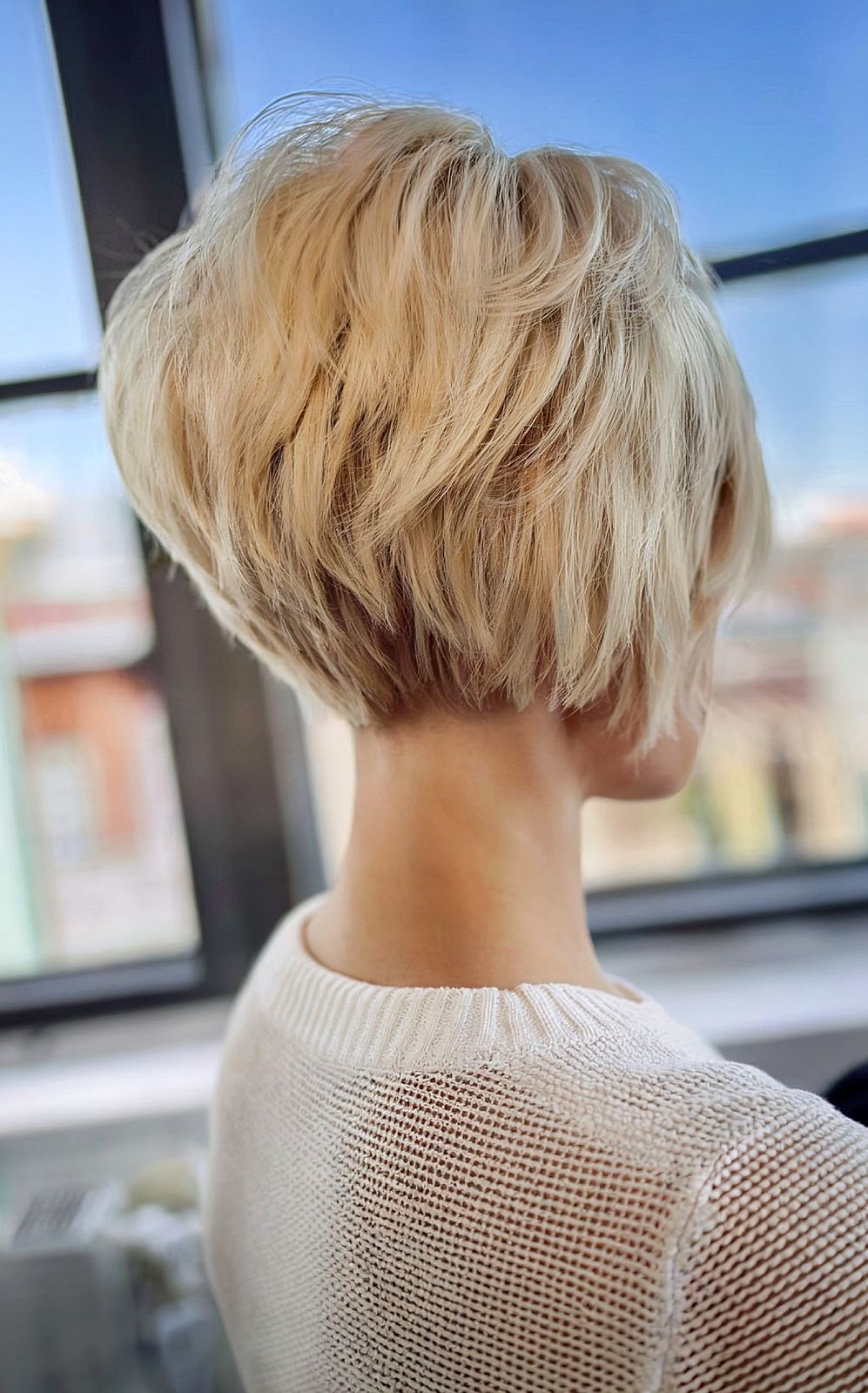 Ear Stacked Ash Blonde Bob — Chunky Highlights Bob 2027