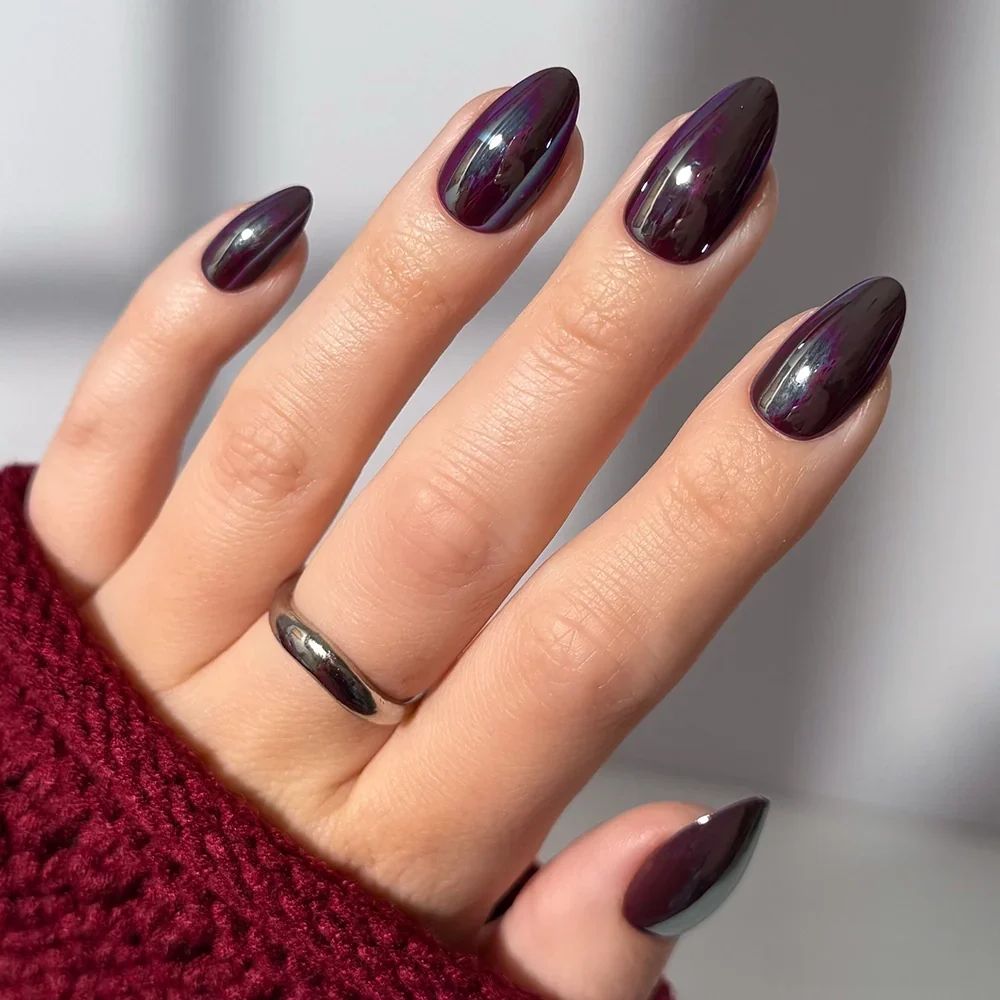 Visual Idea — The Finish Is A High-Shine Chrome Visual Idea — The Finish Is A High-Shine Chrome — Dark Chrome Nails 2027