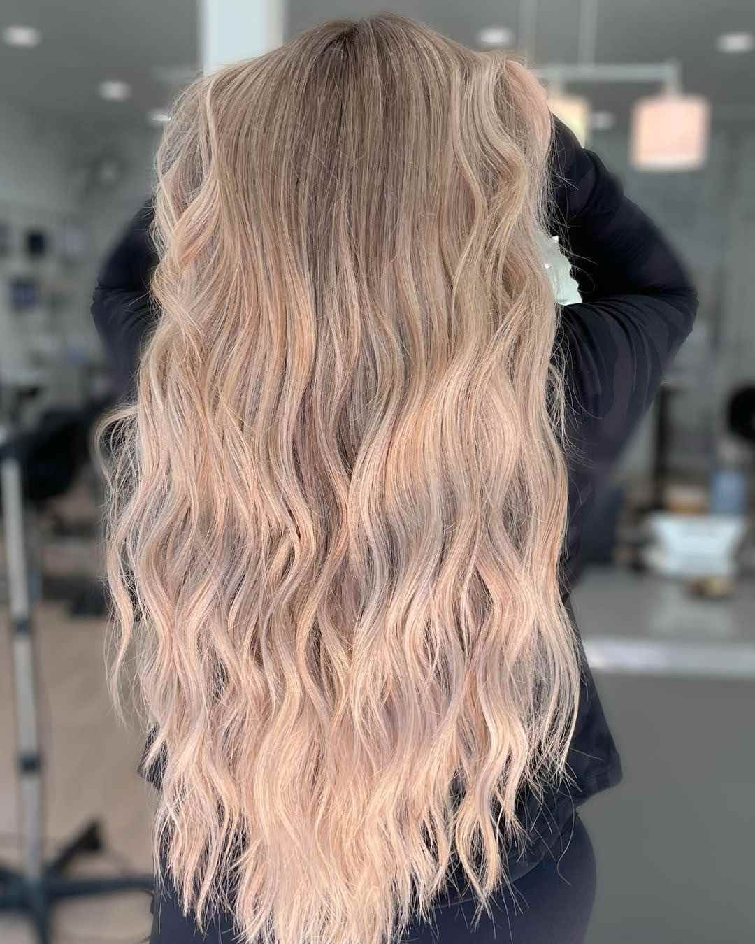 Long Visual Idea — Blonde Wavy Hair 2027