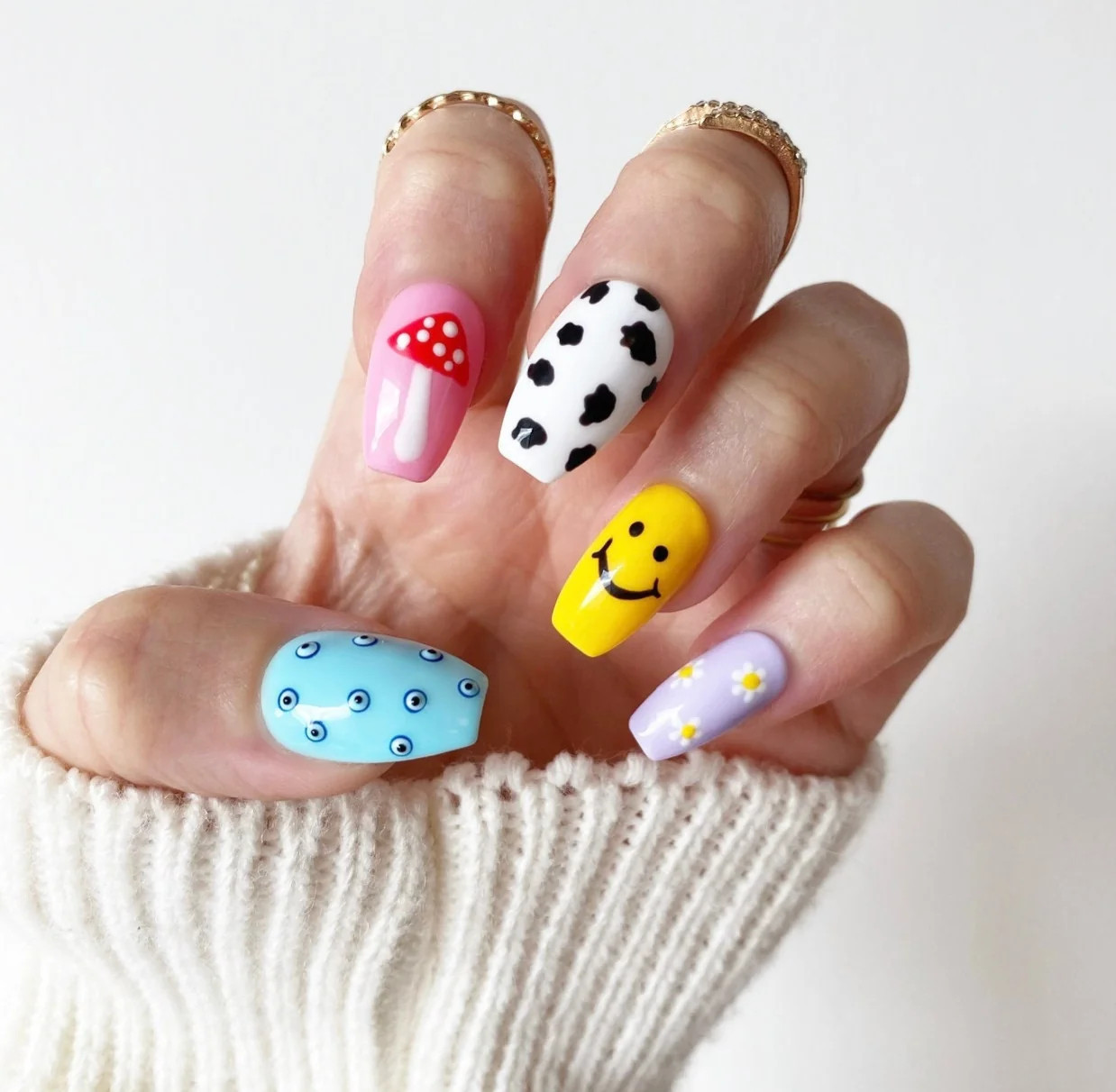 Multi-Design Medium Coffin Playful Mix Multi-Design Medium Coffin Playful Mix — Smiley Face Coffin Nails 2027