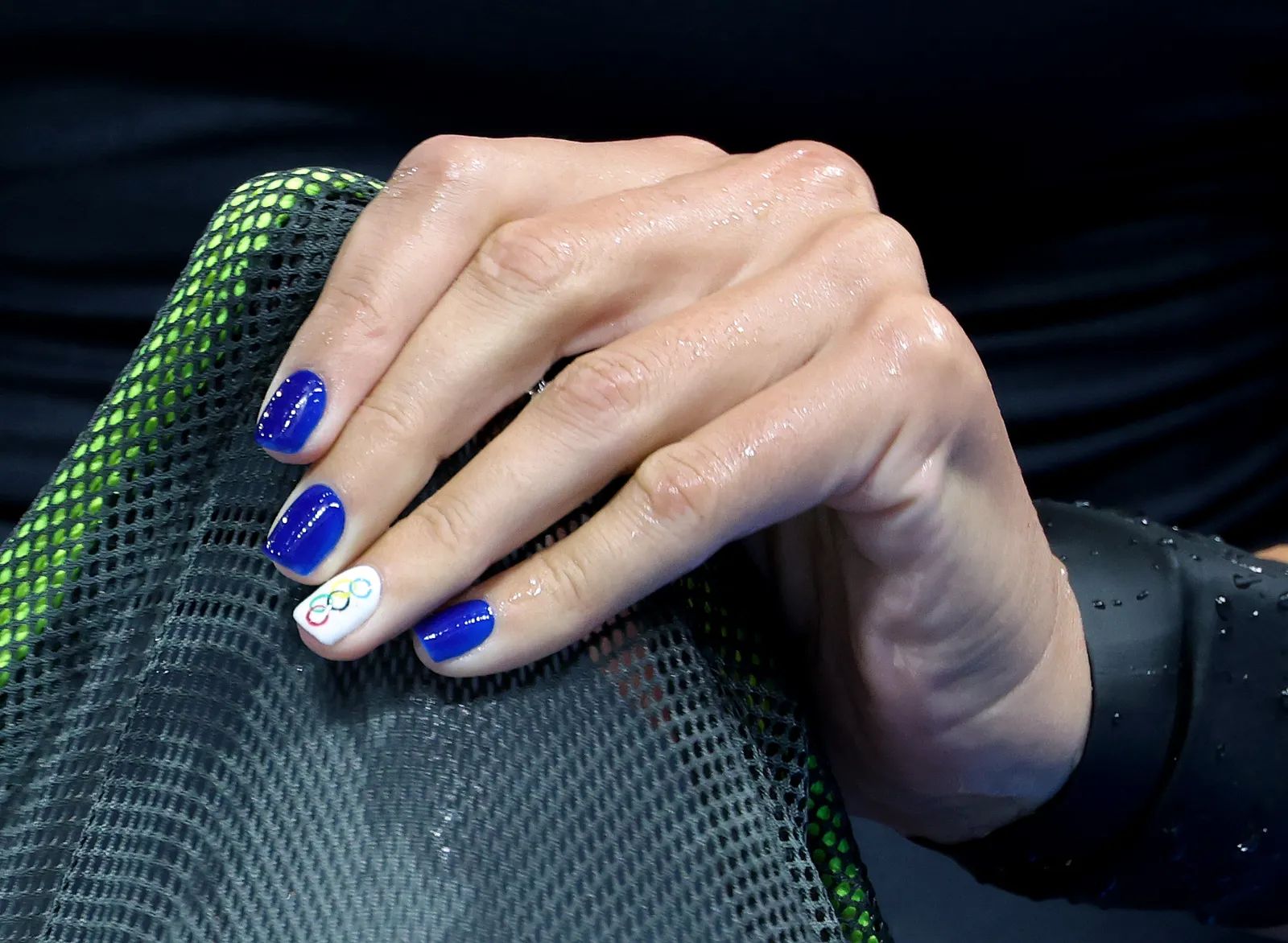 Royal Blue Olympic Rings Round Nails Royal Blue Olympic Rings Round Nails — Swim Nails Team Colors 2027