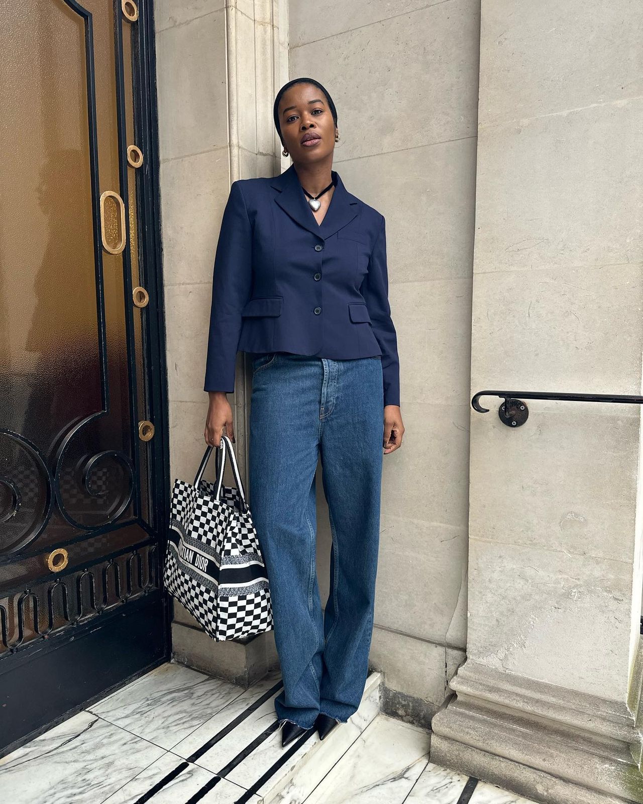 Outfit Idea — She Accessorizes With A Silver Necklace Outfit Idea — She Accessorizes With A Silver Necklace — Court Outfits 2027