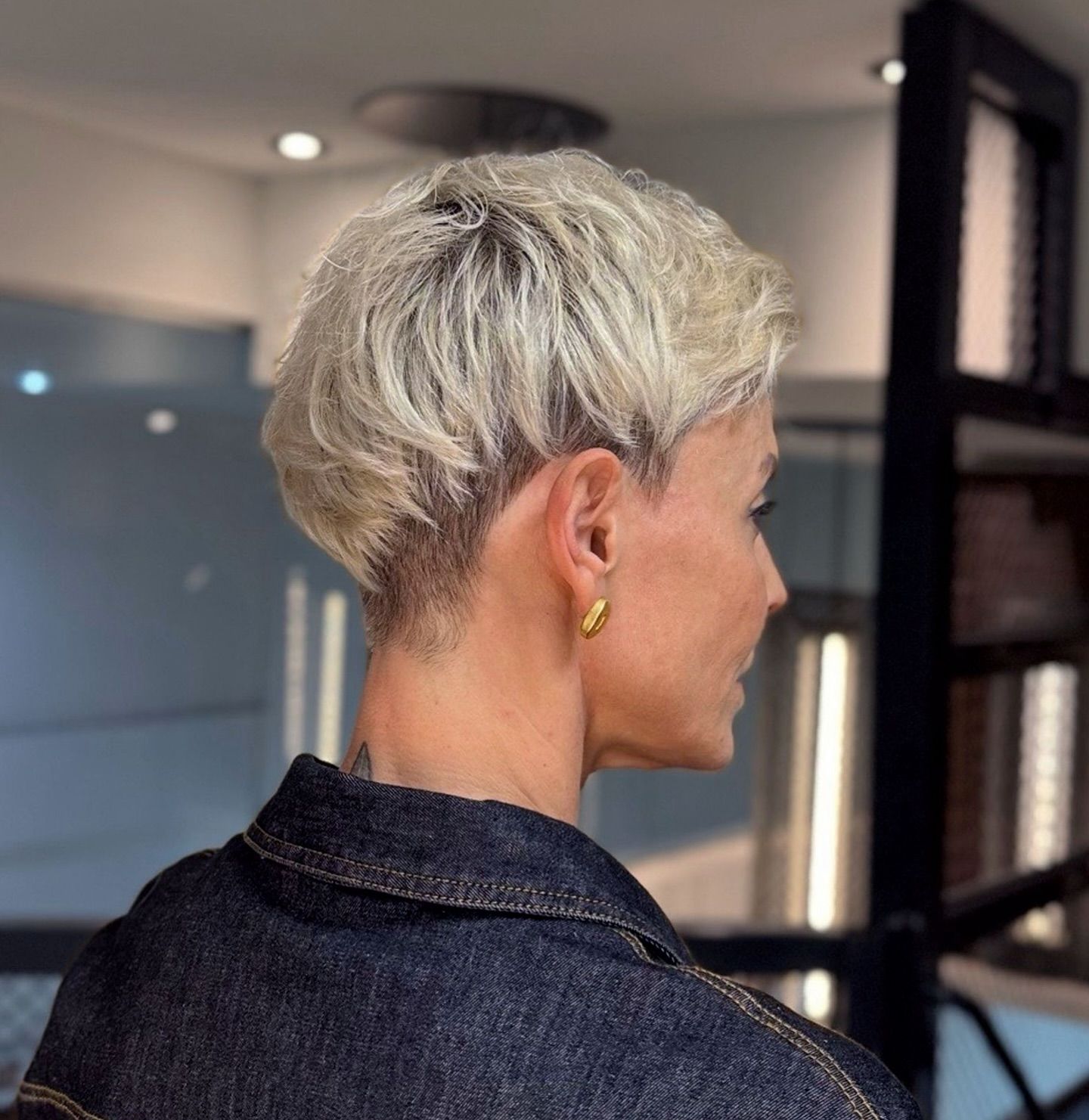 Platinum Blonde Pixie With Textured Top Platinum Blonde Pixie With Textured Top — Textured Pixie 2027