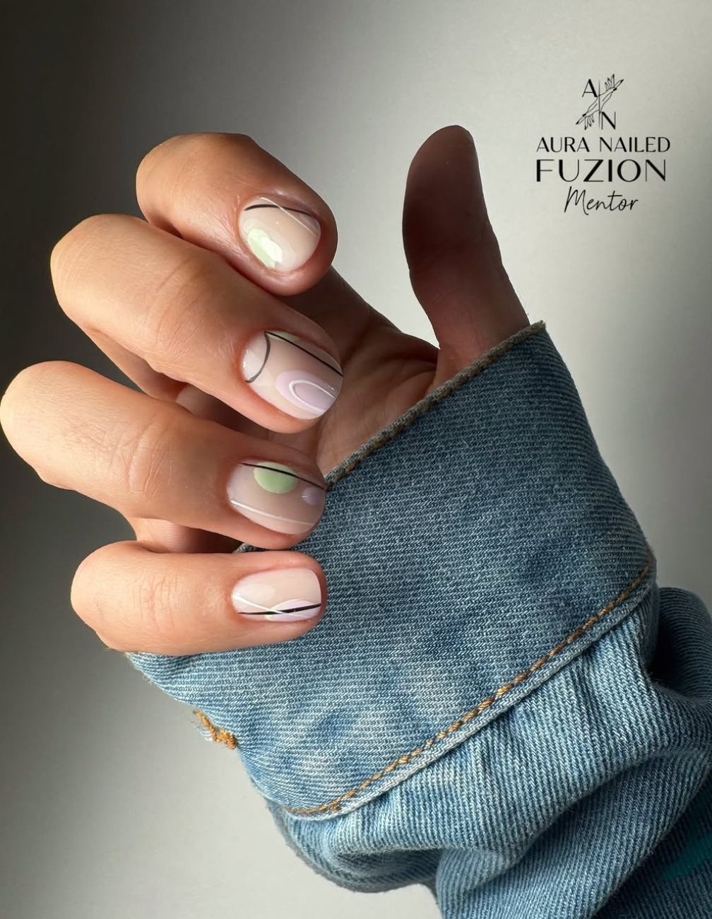 Short Square Neutral with Line Art Short Square Neutral with Line Art — Line Art Nails 2027