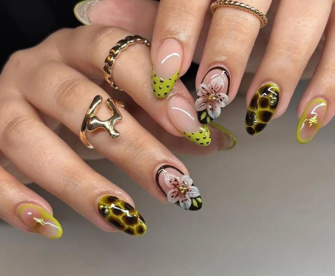 Giraffe Print Floral French Tips Giraffe Print Floral French Tips — Bahamas Nails 2027