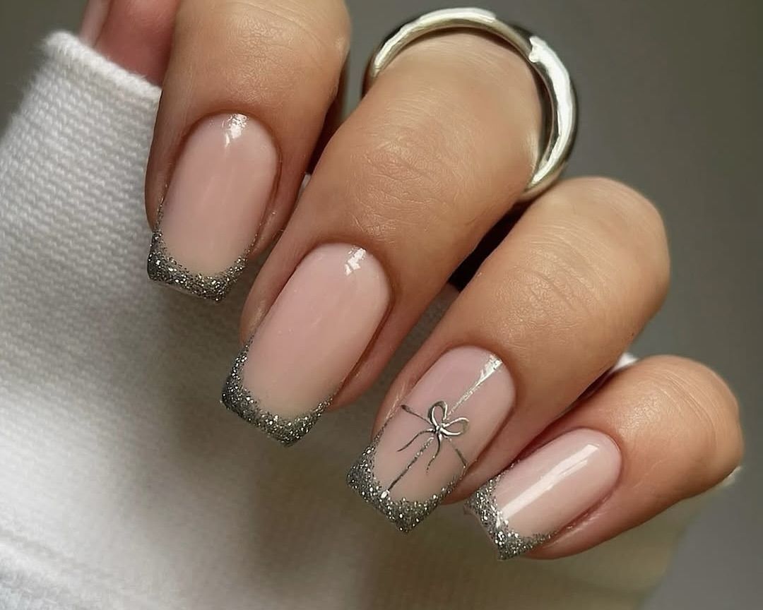 The Single Detail A Reader Notices First Visual Idea The Single Detail A Reader Notices First Visual Idea — Sparkly Holiday Nails 2026