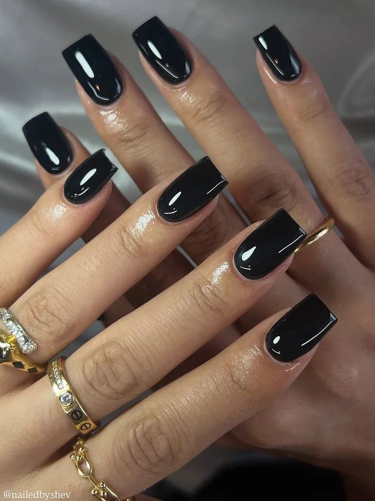 Elegant Medium Square Glossy Black — Glossy Black Nails 2027
