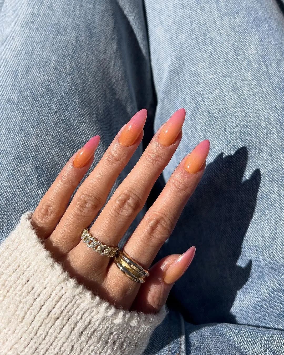 Visual Idea — Long Almond-Shaped Nails Have A Glossy Visual Idea — Long Almond-Shaped Nails Have A Glossy — Peach Almond Nails 2027