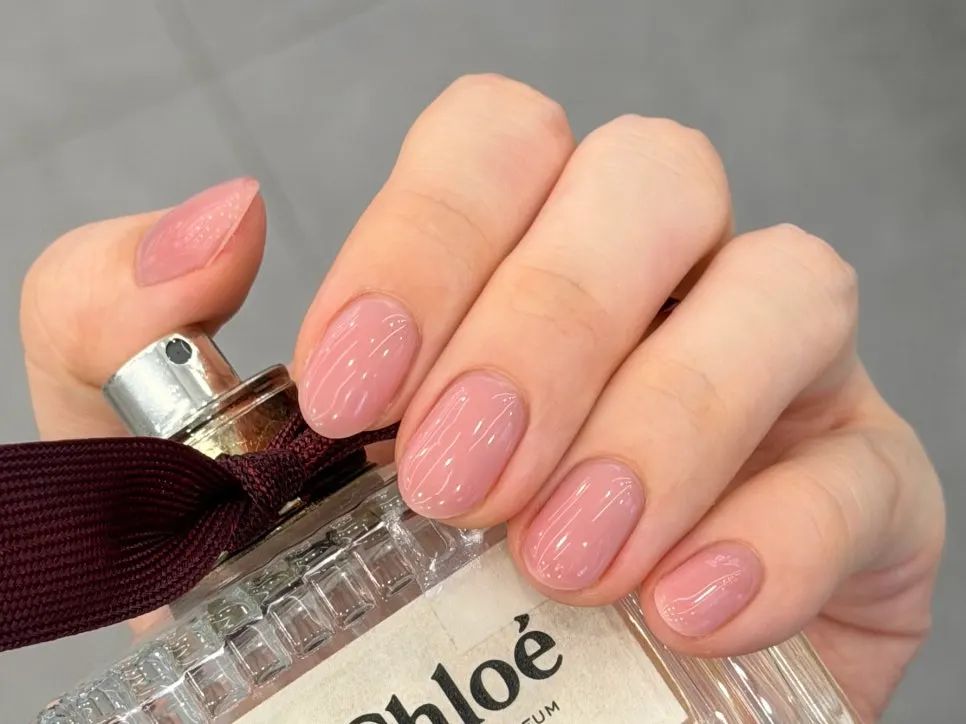 Subtle Sheen Pale Peach Oval Nails Subtle Sheen Pale Peach Oval Nails — Peach Round Nails 2027