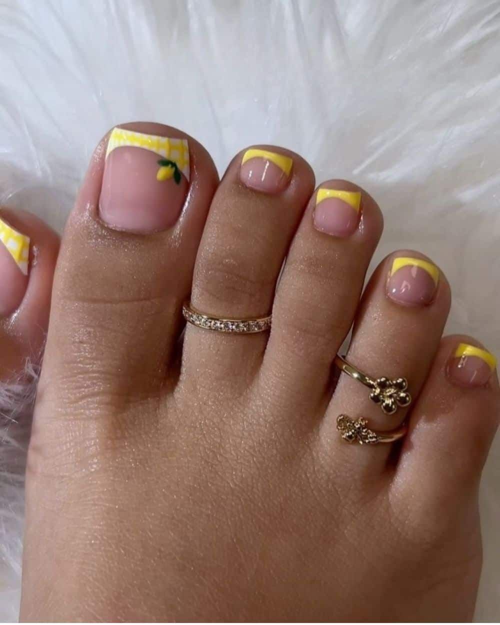 Nail Shape And Length E G Medium Almond Visual Idea Nail Shape And Length E G Medium Almond Visual Idea — Simple Toe Nails 2027