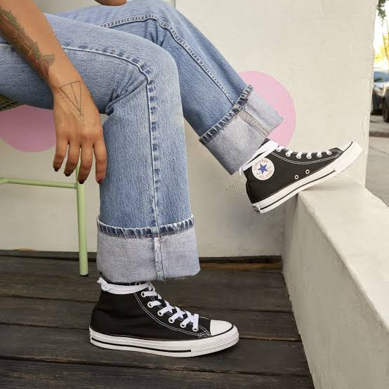 Light Wash Cuffed Jeans Outfit Idea — Bootcut Jeans Outfits 2027 with Converse