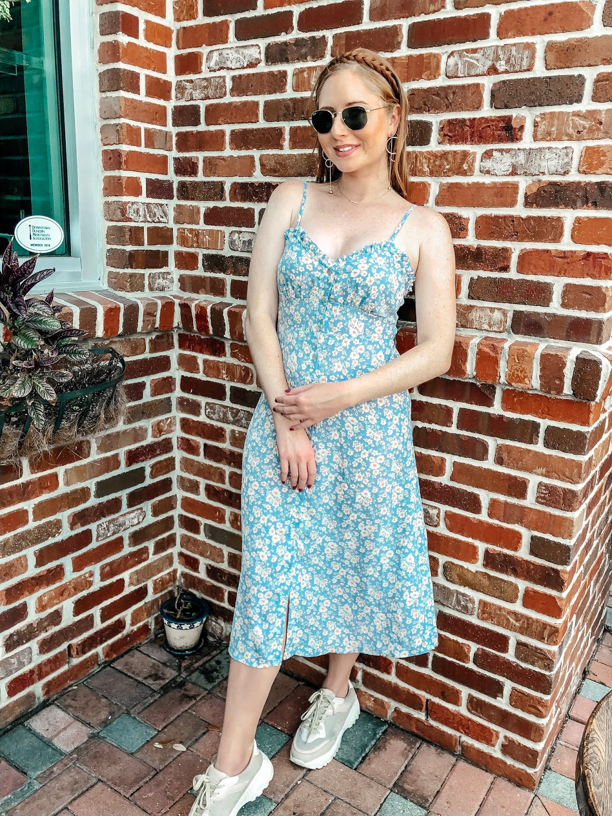 Floral Midi Dress and Grey Dad Sneakers for Daytime Casual Floral Midi Dress and Grey Dad Sneakers for Daytime Casual — Dad Sneakers Outfits 2027