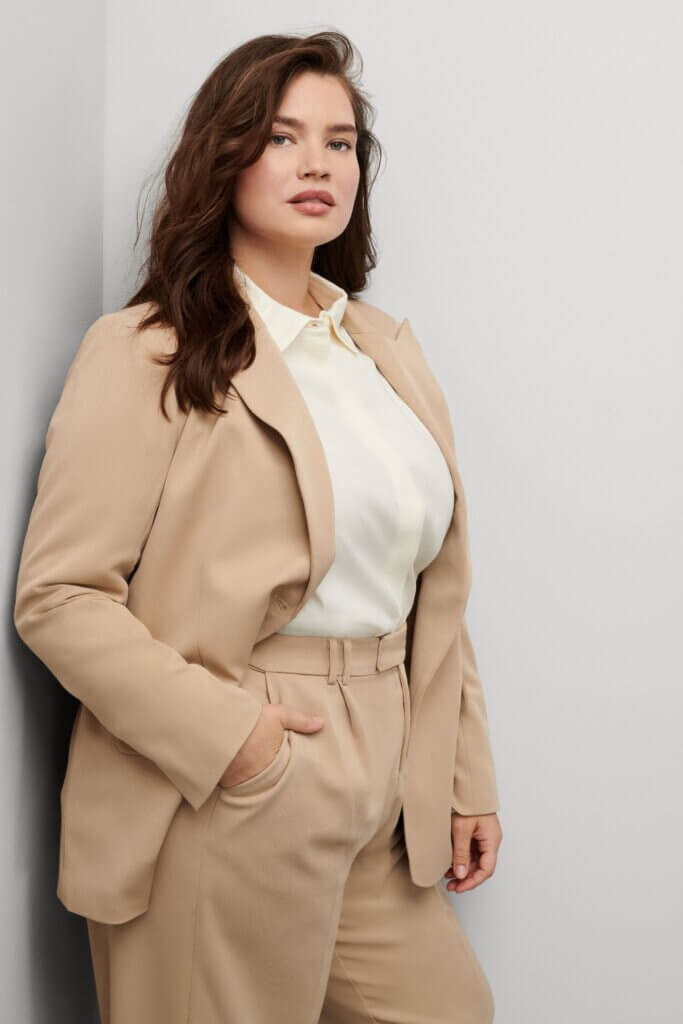 Cream Blouse with Fitted Beige Blazer and Matching Trousers Cream Blouse with Fitted Beige Blazer and Matching Trousers — Blouse Outfits 2027 with Blazer