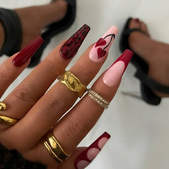 Glossy Visual Idea Glossy Visual Idea — Short Heart Coffin Nails 2027