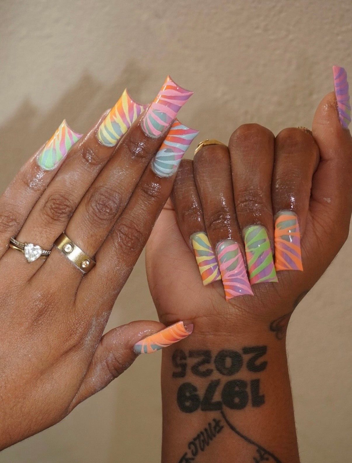 Extra-Long Square Pastel Wavy Stripe Nails Extra-Long Square Pastel Wavy Stripe Nails — Pink Duck Nails 2027